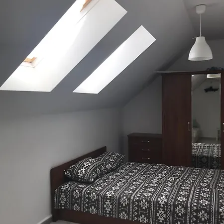 Center * بورغاس